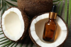 Benefits of coconut oil for midlife skin